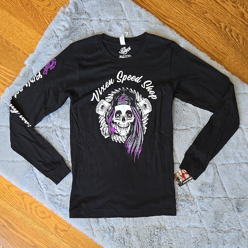 Off Road Vixen Long Sleeve Graphic Shirt, Womens XS, NWT